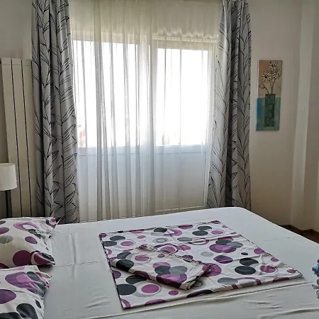 Rosuites - Old Town Studio Apartman Bukarest